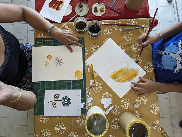 atelier encre végétales avec les enfants à ADN Laine 71220 Pressy sous dondin