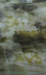 Ecoprint pelures d'oignon, mordant fer sur Soie - <p>pelures d'oignon et post mordançage au sulfate de fer</p>
