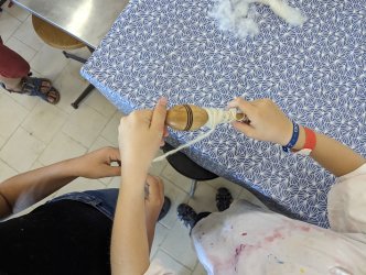 Atelier Laine enfant à ADN Laine 71220 Pressy-sous-Dondin en Bourgogne du Sud 