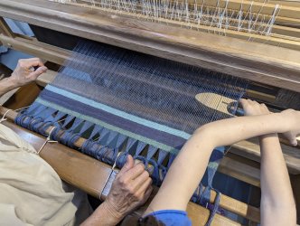 Atelier tissage en DUO adulte-enfant à parir de 6 ans à ADN Laine à Pressy Sous Dondin (71220) en Bourgogne du Sud